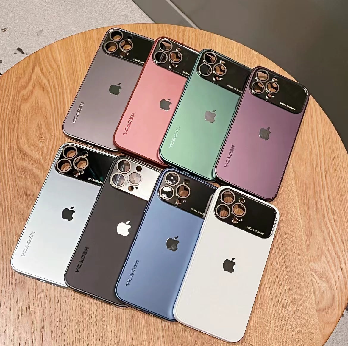 جراب واقٍ لهاتف Apple 15-11 بتصميم نافذة كبيرة وملمس فاخر. تصميم شامل ومُجمد.