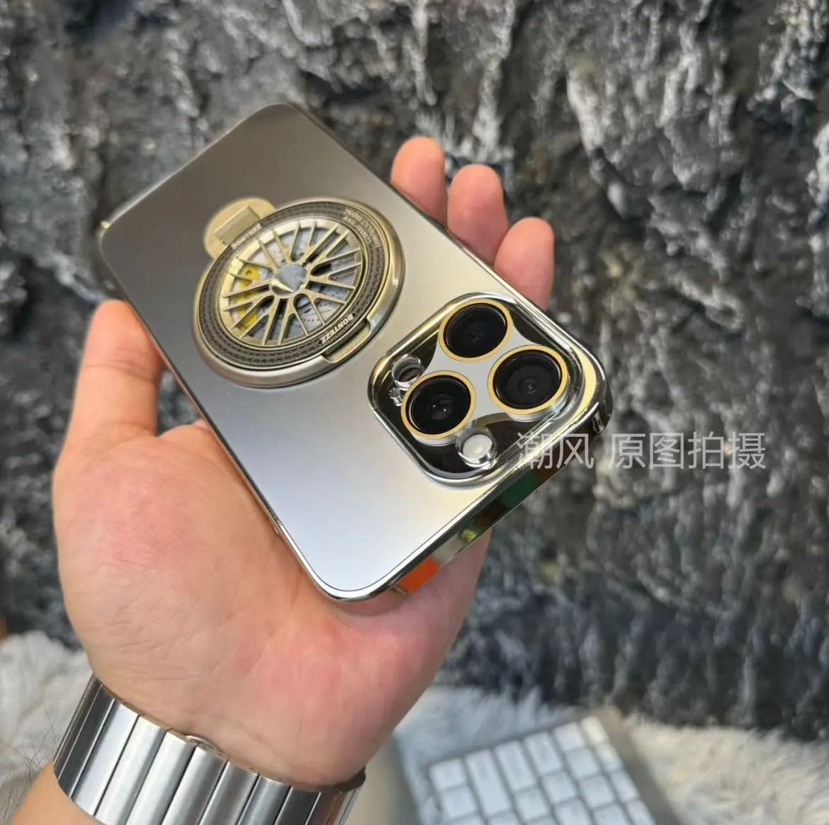 New -camera iPhone 15/11 frosted gyro bracket lens protective case