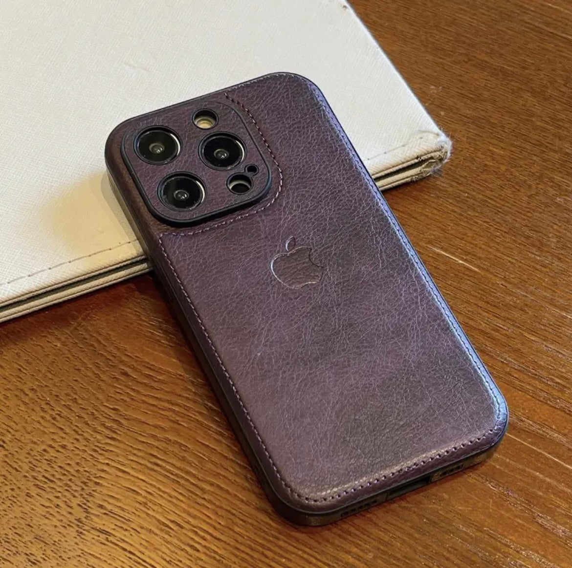 Luxury iphone15-11 retro simple high-end business phone case