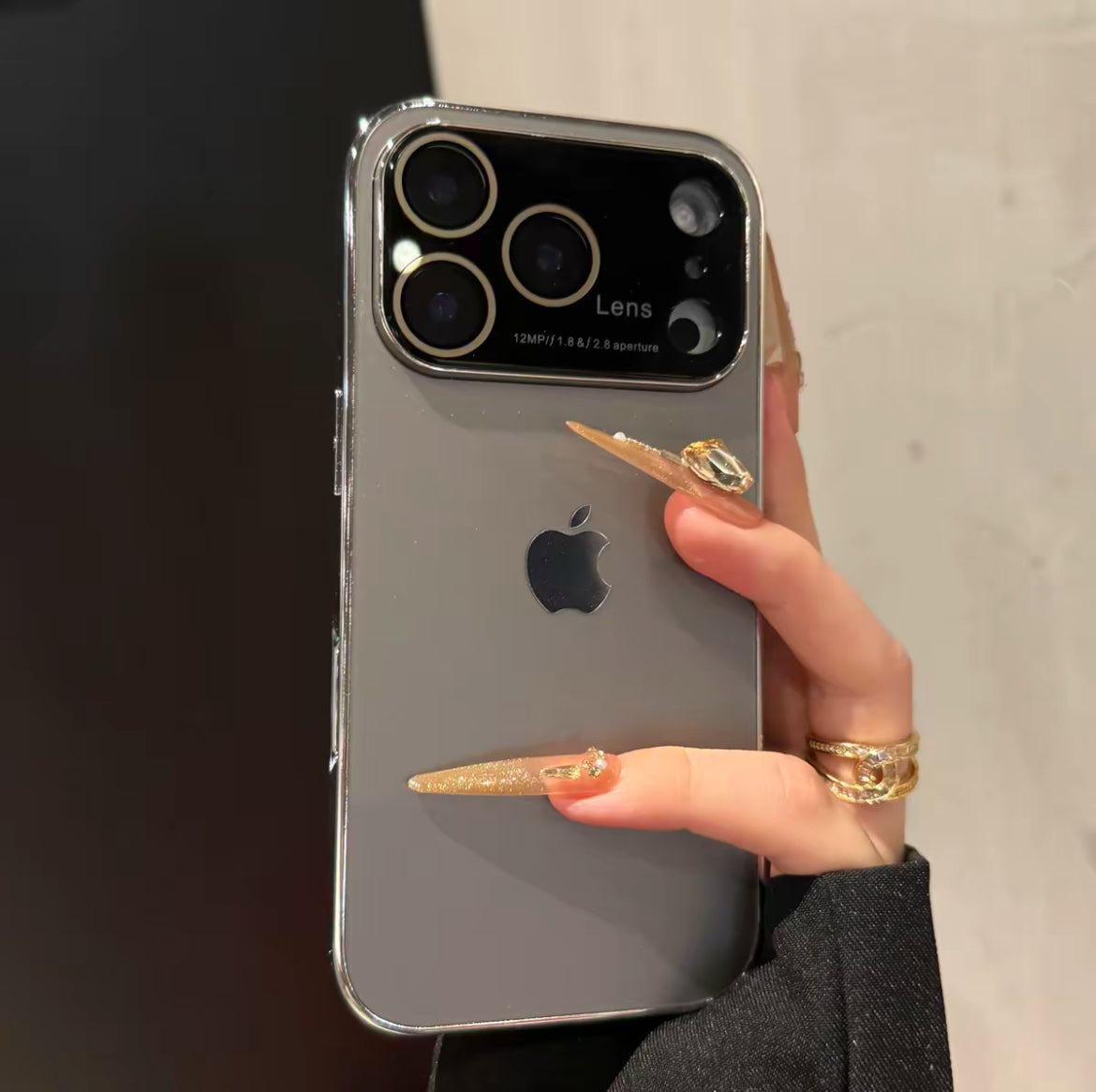 iPhone 17-13 turns into iPhone 17 large window shell electroplating matte