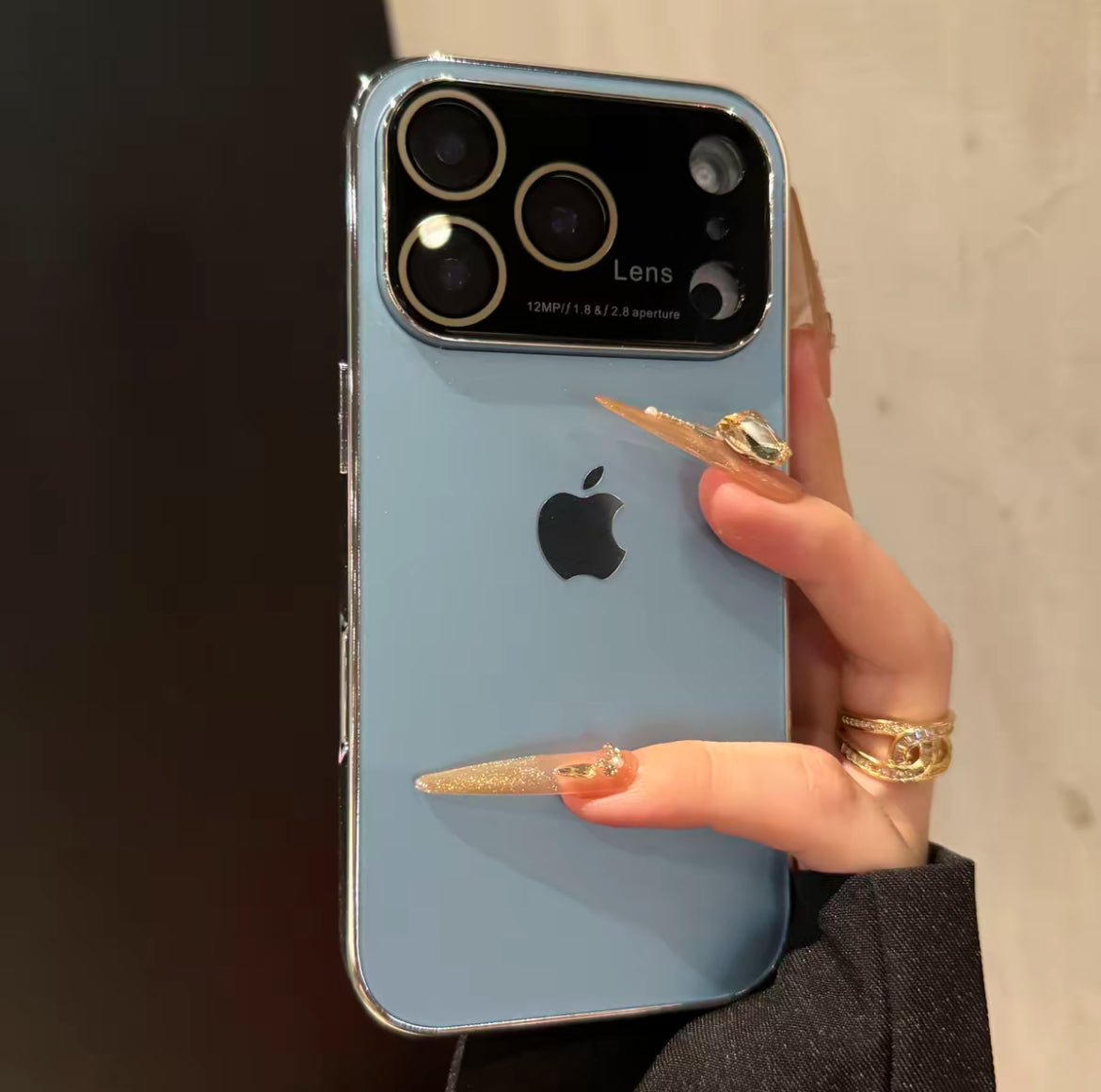 iPhone 17-13 turns into iPhone 17 large window shell electroplating matte