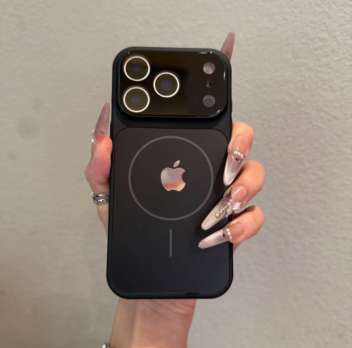 iPhone 17-13 new large window premium frosted magnetic phone case