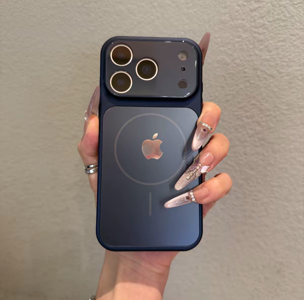 iPhone 17-13 new large window premium frosted magnetic phone case