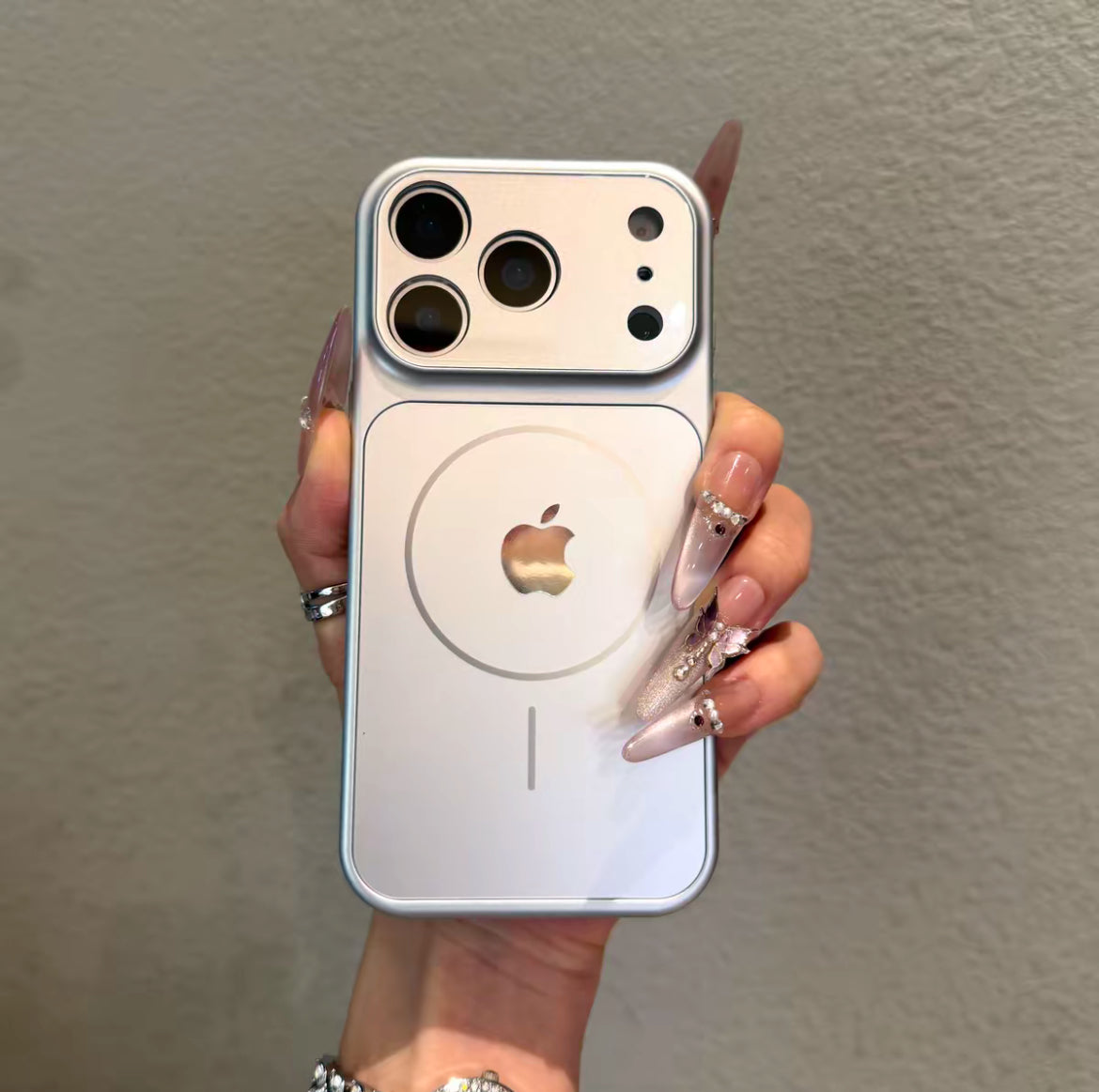 iPhone 17-13 new large window premium frosted magnetic phone case
