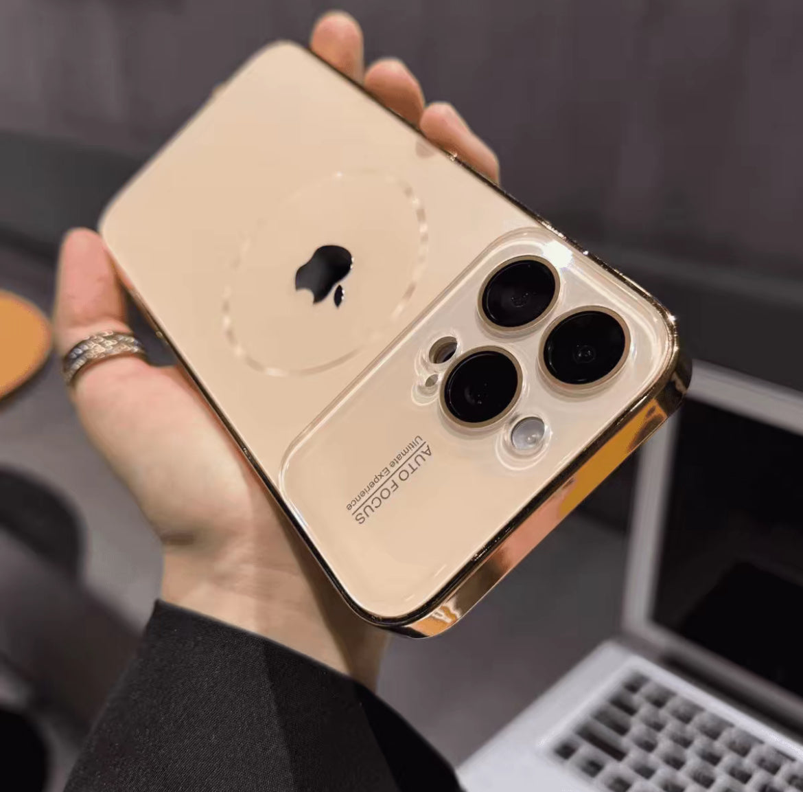 iPhone 17/16/15/14 large window high-end magnetic protective glasses case