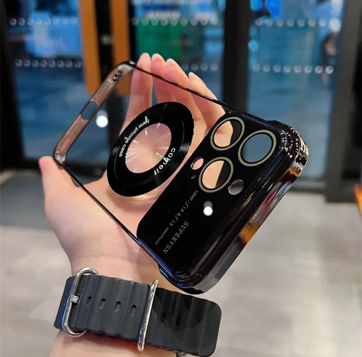 Clear Borderless logoview MagSafe Ultra Case