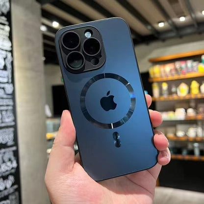 يأتي هاتف Apple16/15/14/13/12 مع غطاء عدسة AG streamer المغناطيسي غير اللامع