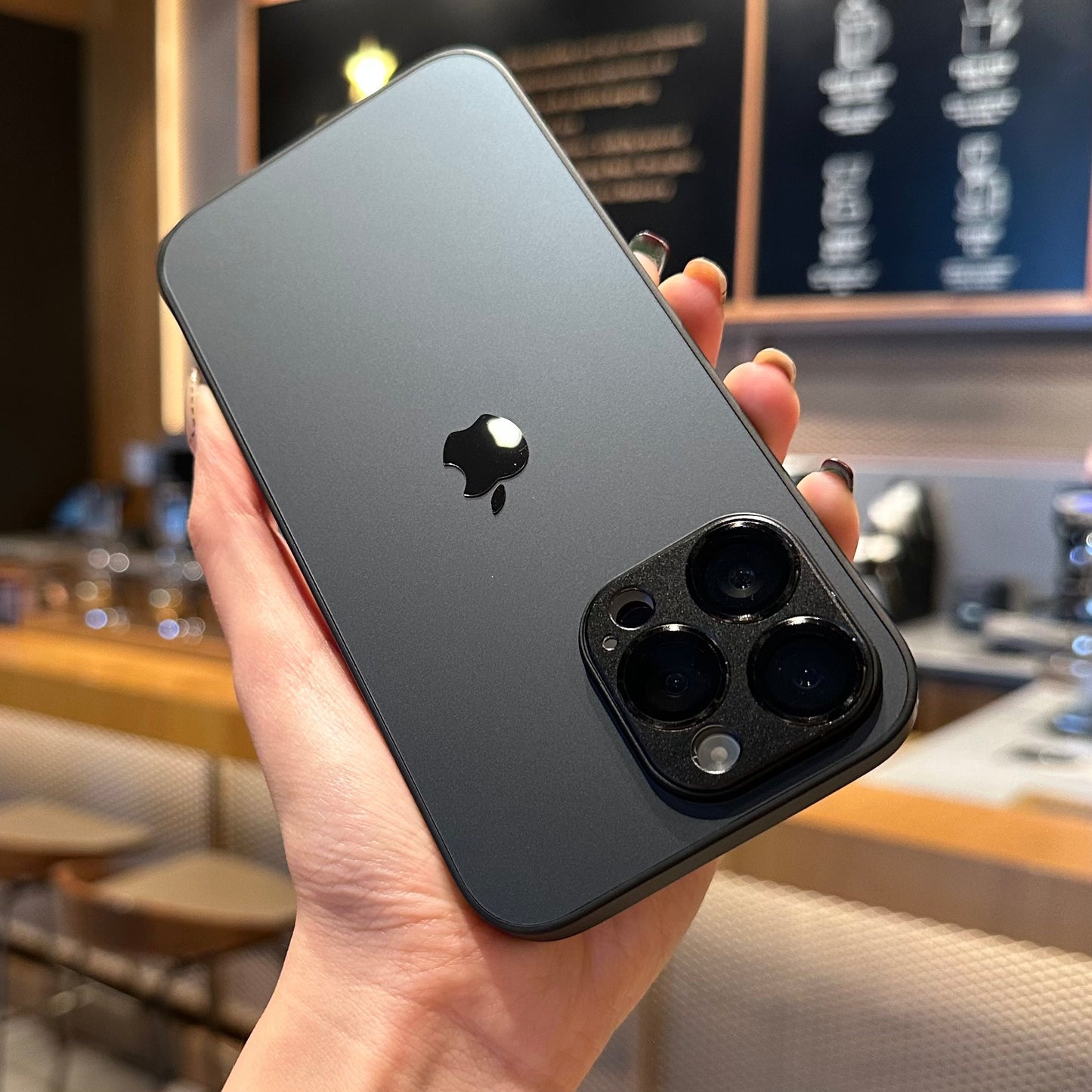 Apple 15/14/13/12/11 all-inclusive lens metal goggles frosted phone case