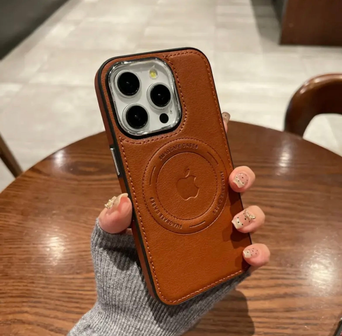 iPhone 15-12 luxury all-inclusive anti-fall shell simple high-grade leather mobile phone case