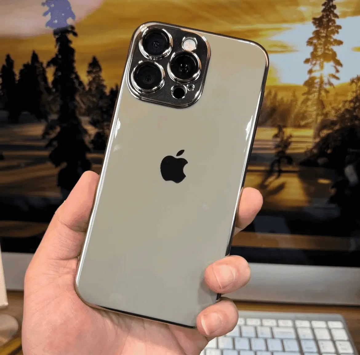 Internet celebrity trend PC electroplating shell Apple 16/15/14/13/12 mobile phone shell all-inclusive nano simple