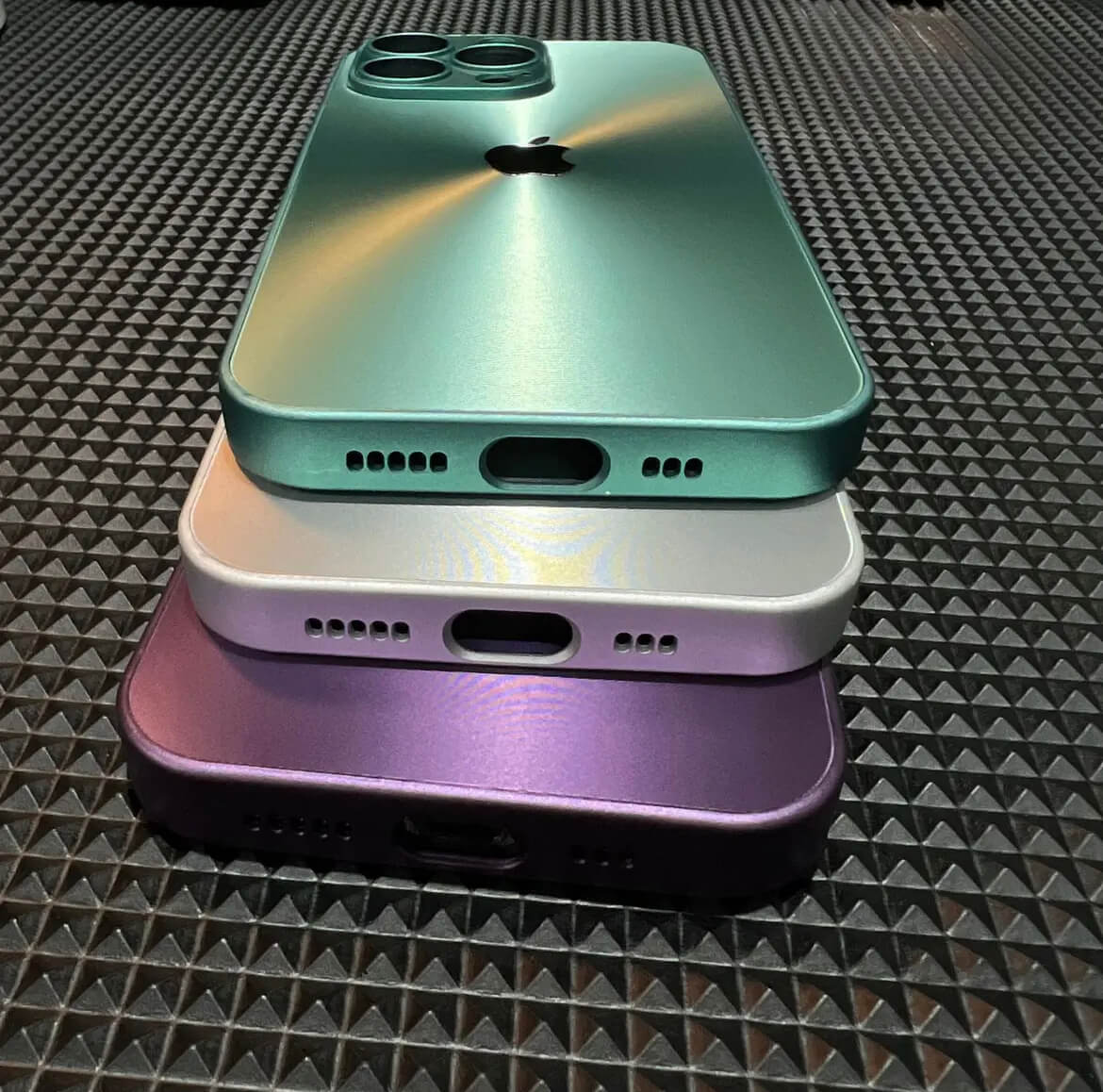 Apple 17/16/15/14/13/12 comes with lens film Aurora premium mobile phone case