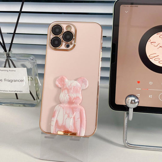 جراب iPhone بتصميم الدب العصري مع واقي للكاميرا