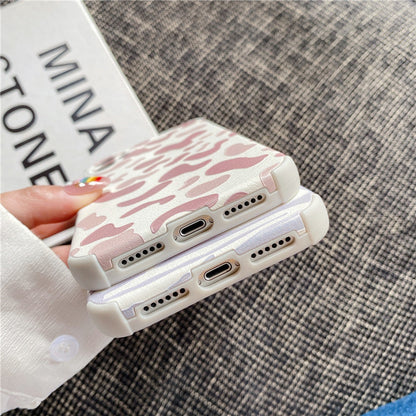 غطاء آيفون من جلد الغنم المنقوش بنقشة حمار وحشي