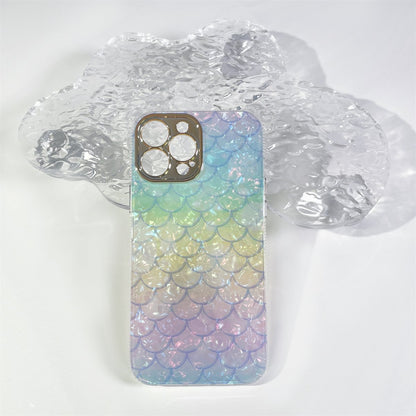 جراب iPhone بنقشة صدفية ملونة 